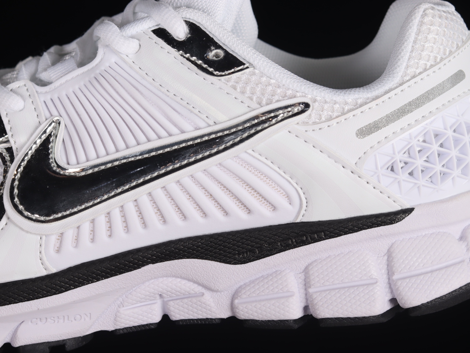 Nike Zoom Vomero 5 Photon Dust Metallic Silver (Women