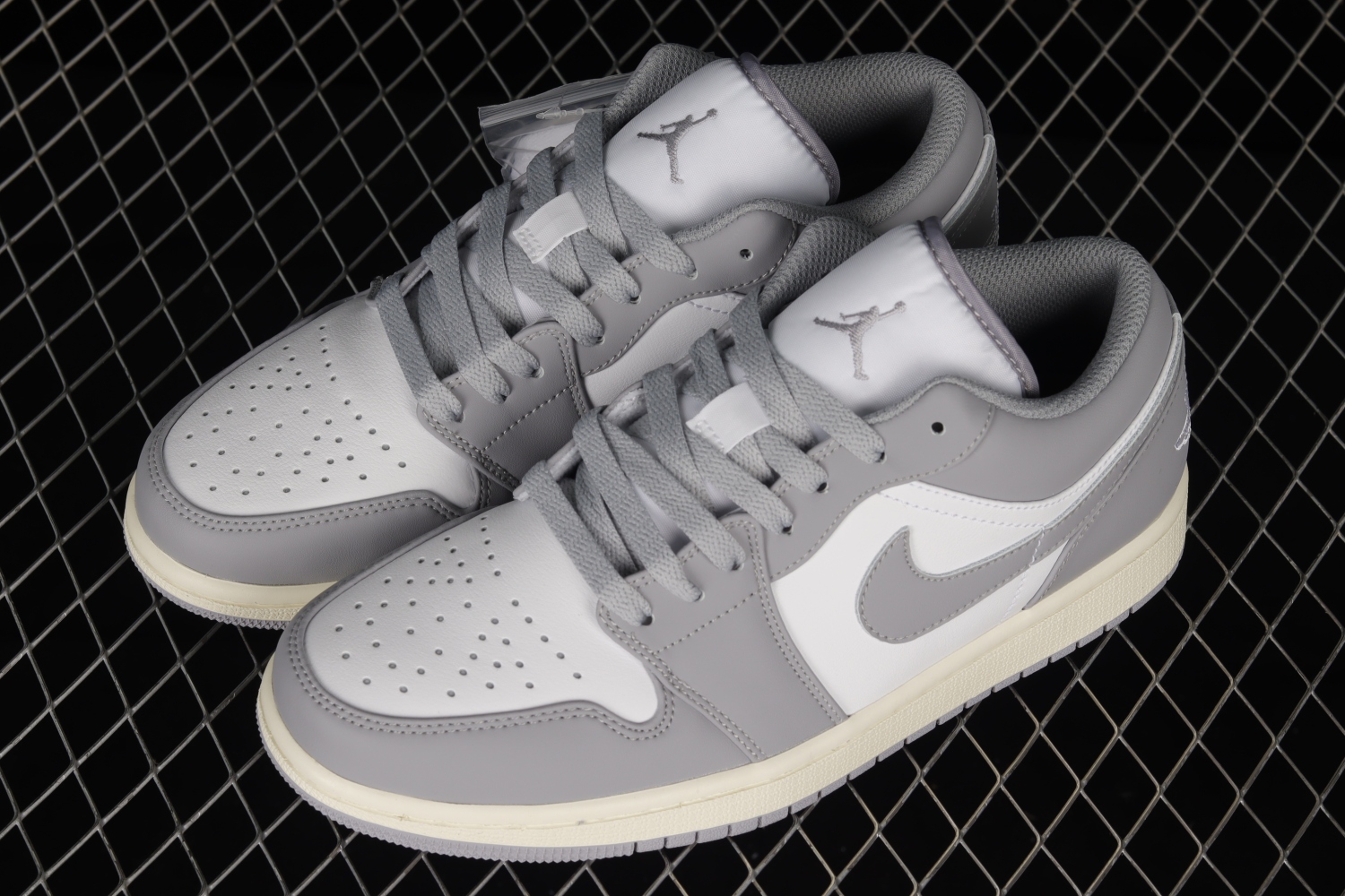Air Jordan 1 Low Vintage Stealth Grey 553558-053