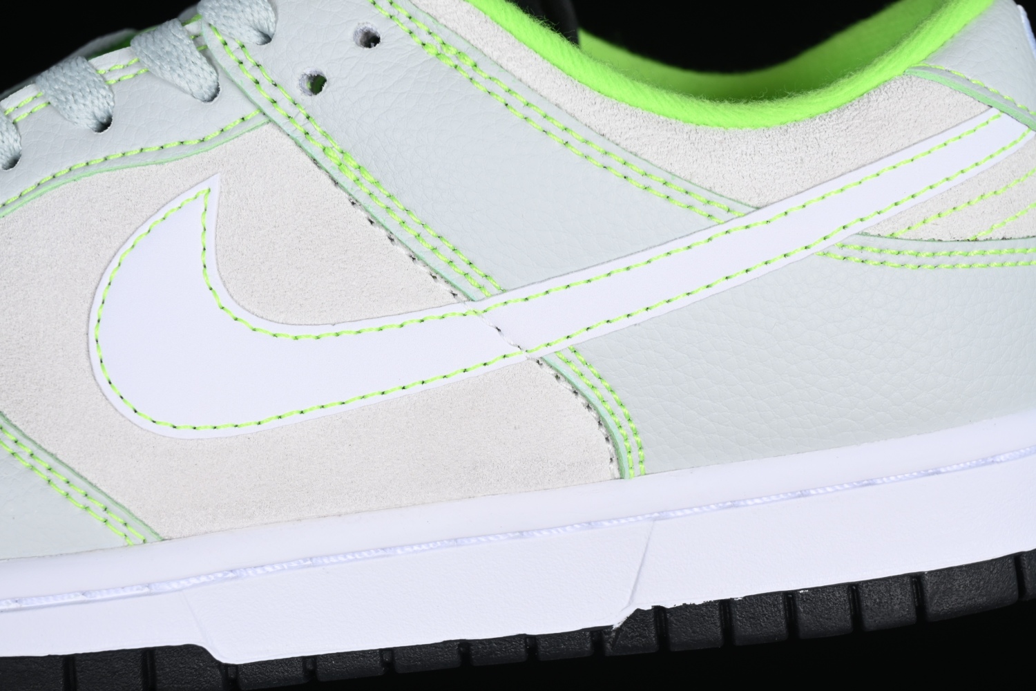 Nike Dunk Low University of Oregon PE (2023) FQ7260-001