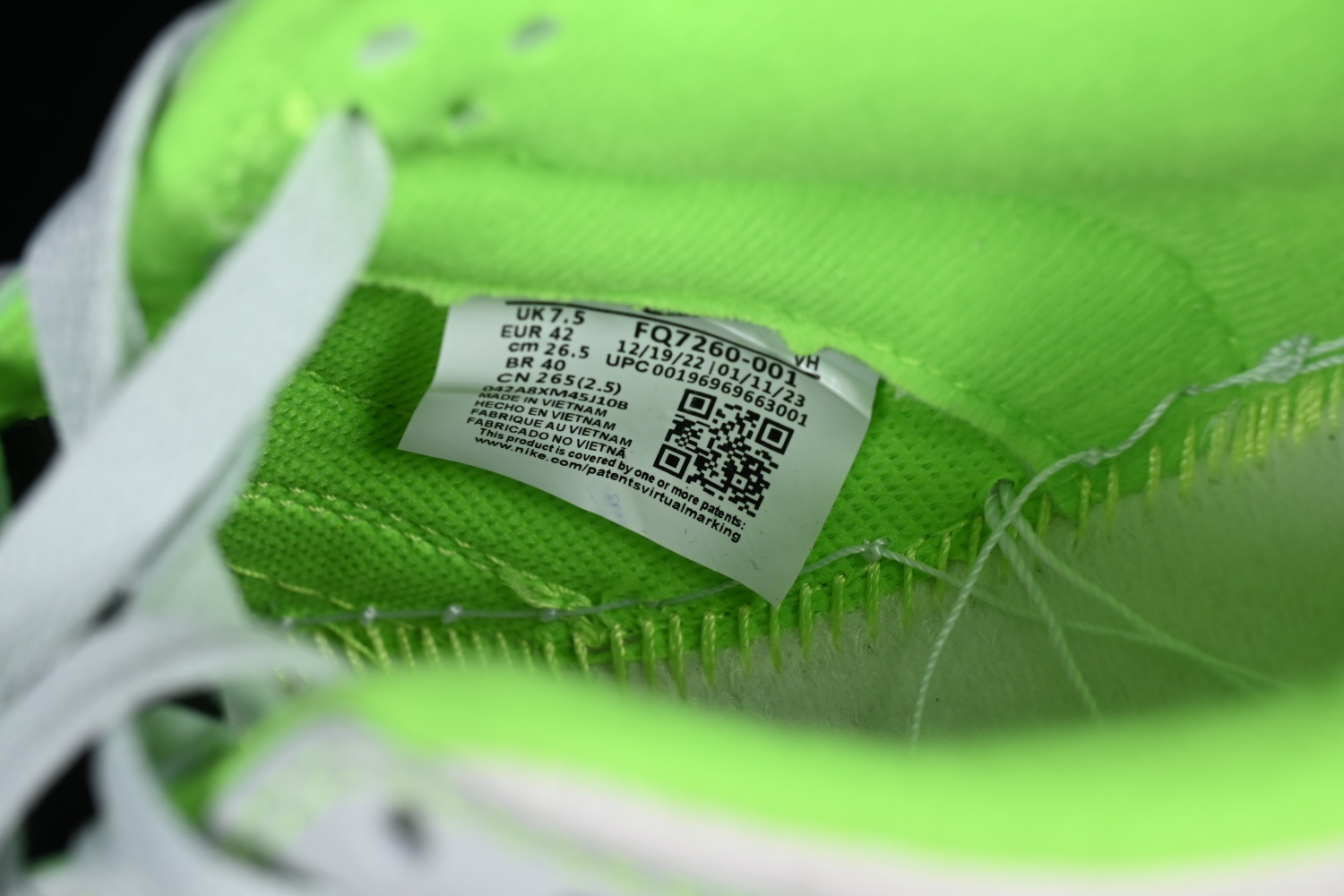 Nike Dunk Low University of Oregon PE (2023) FQ7260-001