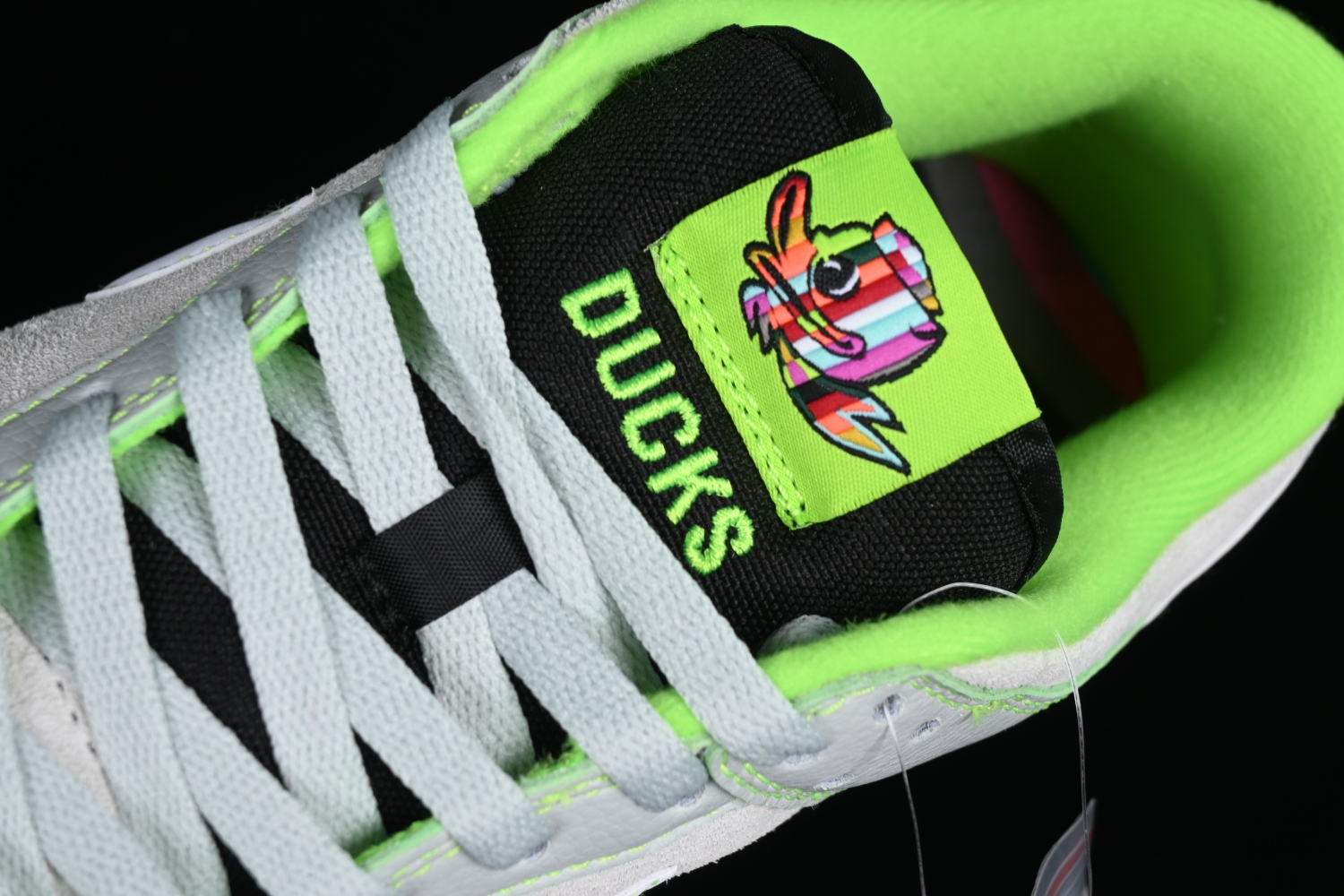 Nike Dunk Low University of Oregon PE (2023) FQ7260-001