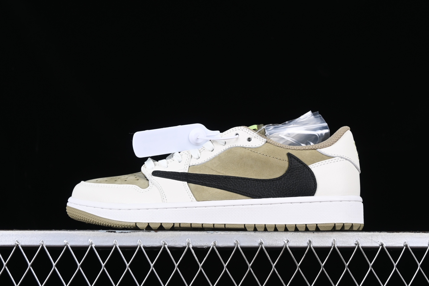 Jordan 1 Retro Low Golf Travis Scott Neutral Olive FZ3124-200