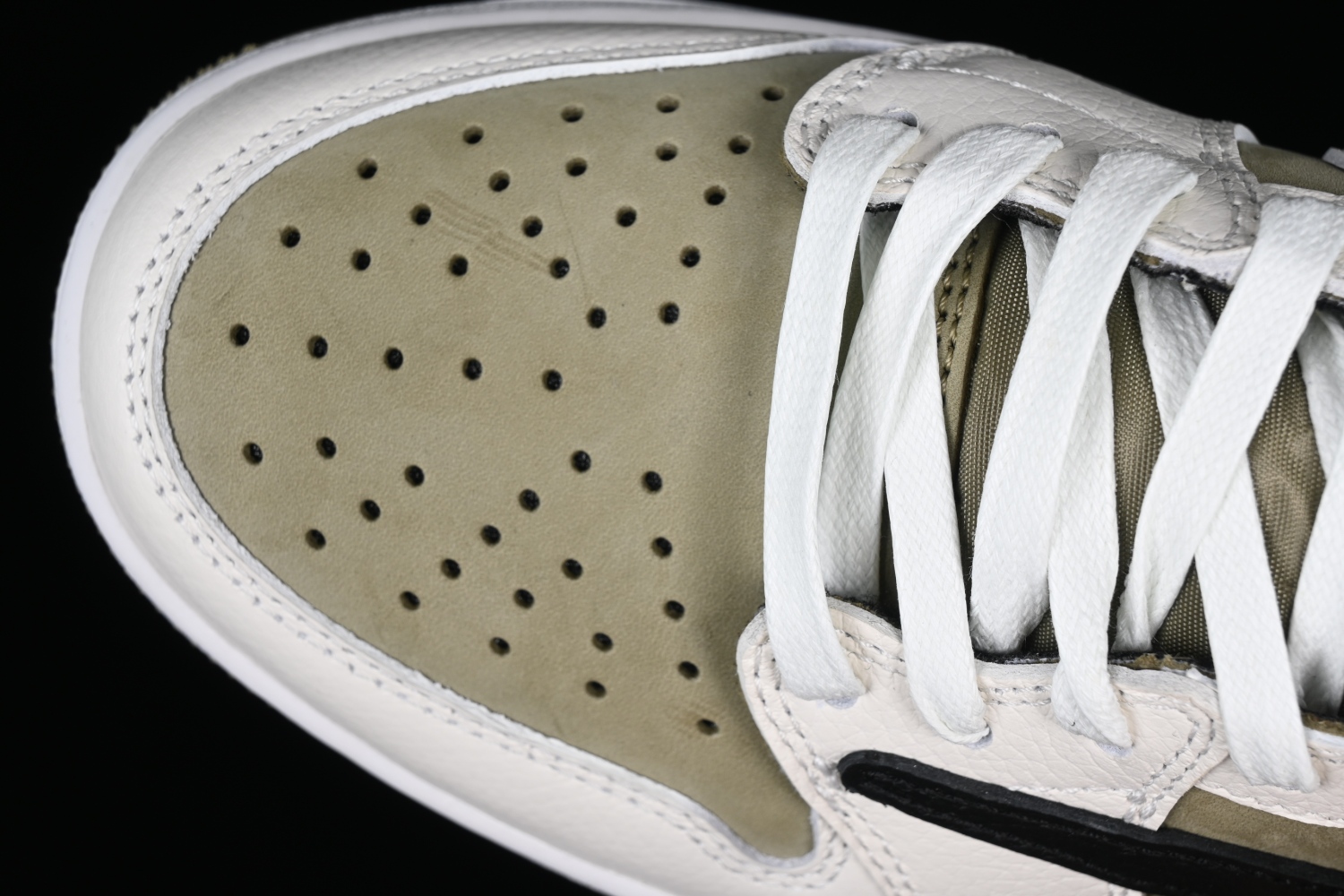 Jordan 1 Retro Low Golf Travis Scott Neutral Olive FZ3124-200
