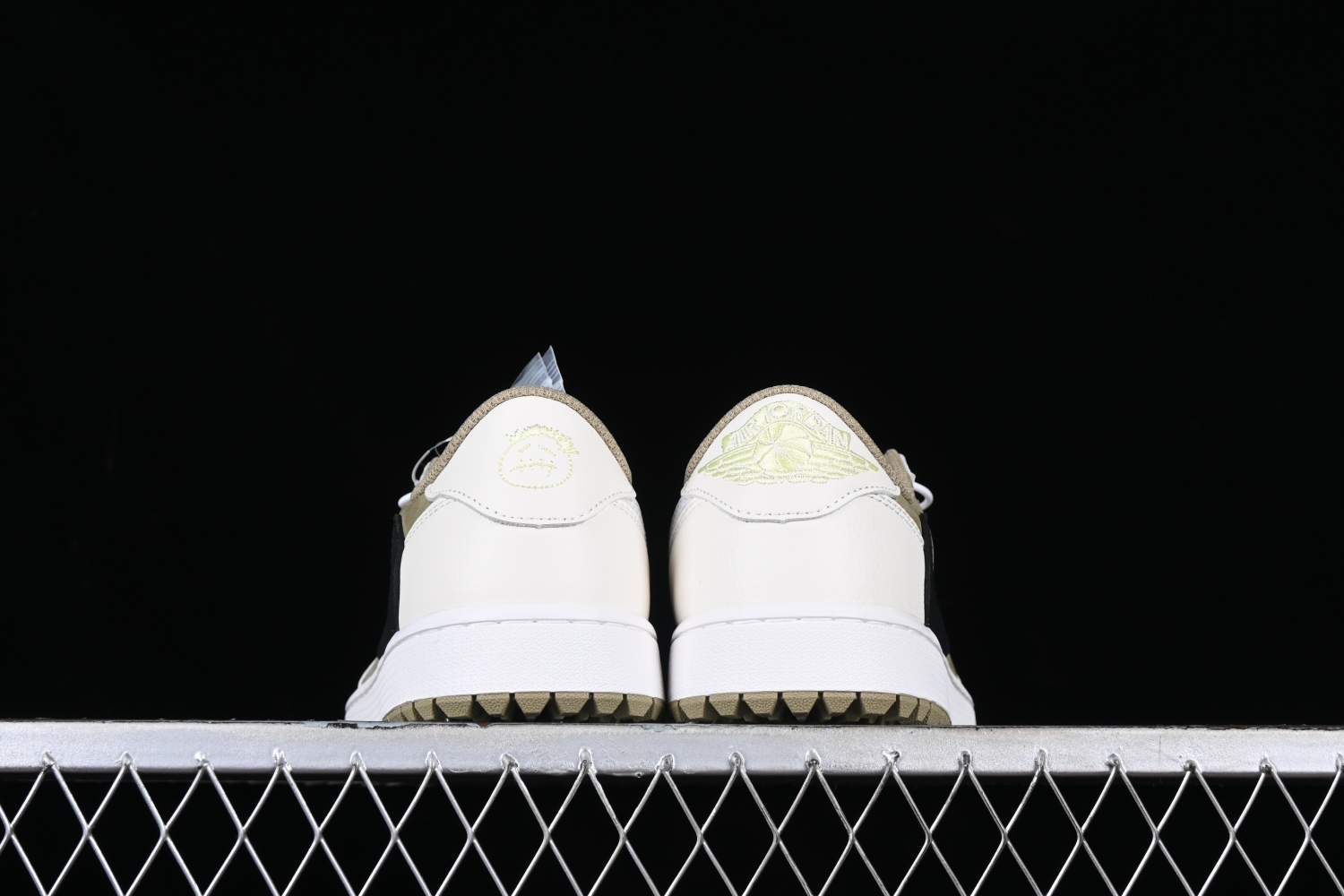 Jordan 1 Retro Low Golf Travis Scott Neutral Olive FZ3124-200