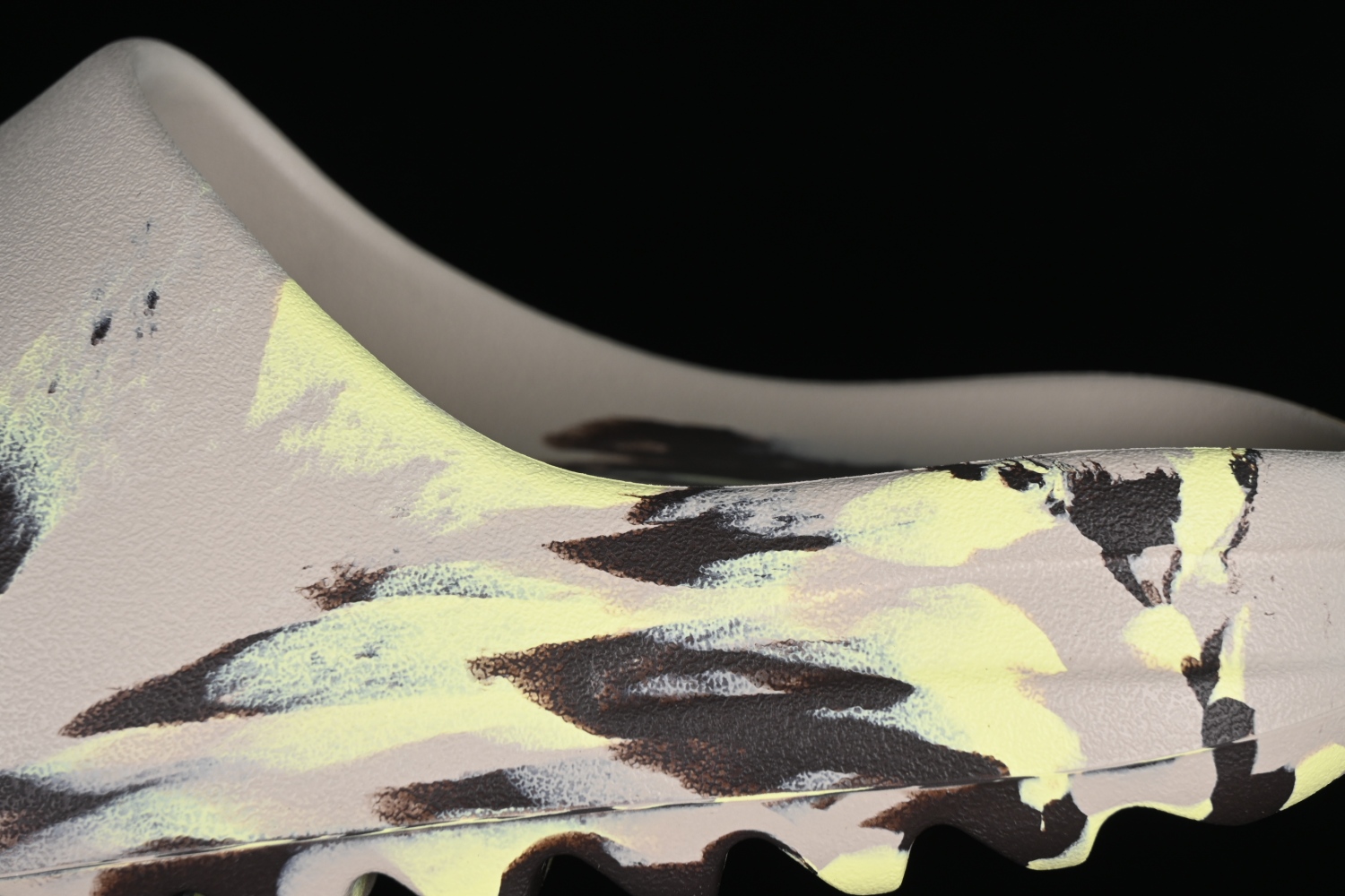 adidas Yeezy Slide Enflame Oil Painting Ink Yellow FZ5899