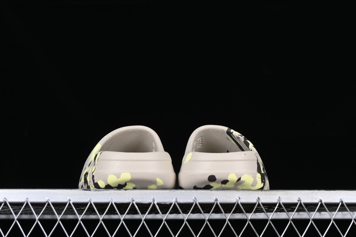 adidas Yeezy Slide Enflame Oil Painting Ink Yellow FZ5899