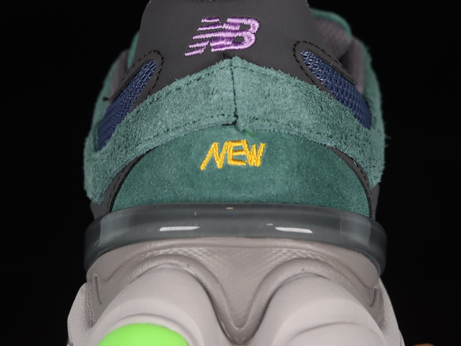 New Bal*nce 9060 Nightwatch U9060GRE