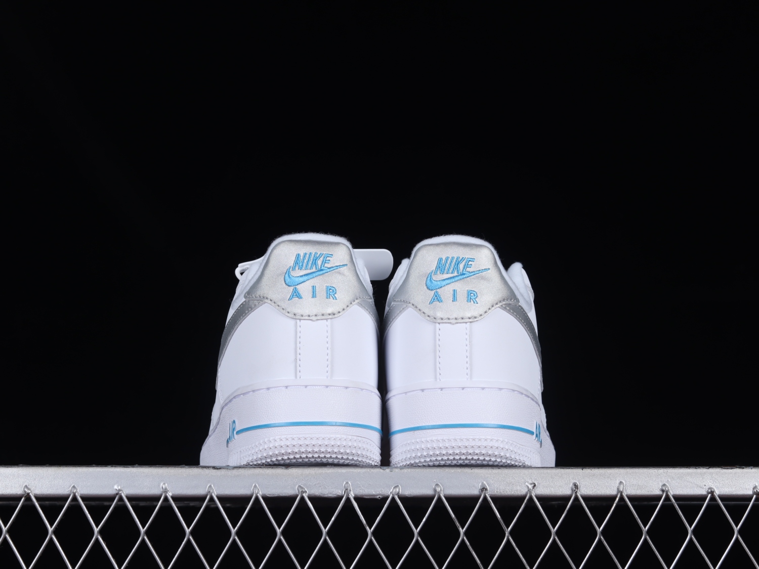 Nike Air Force 1 Low 