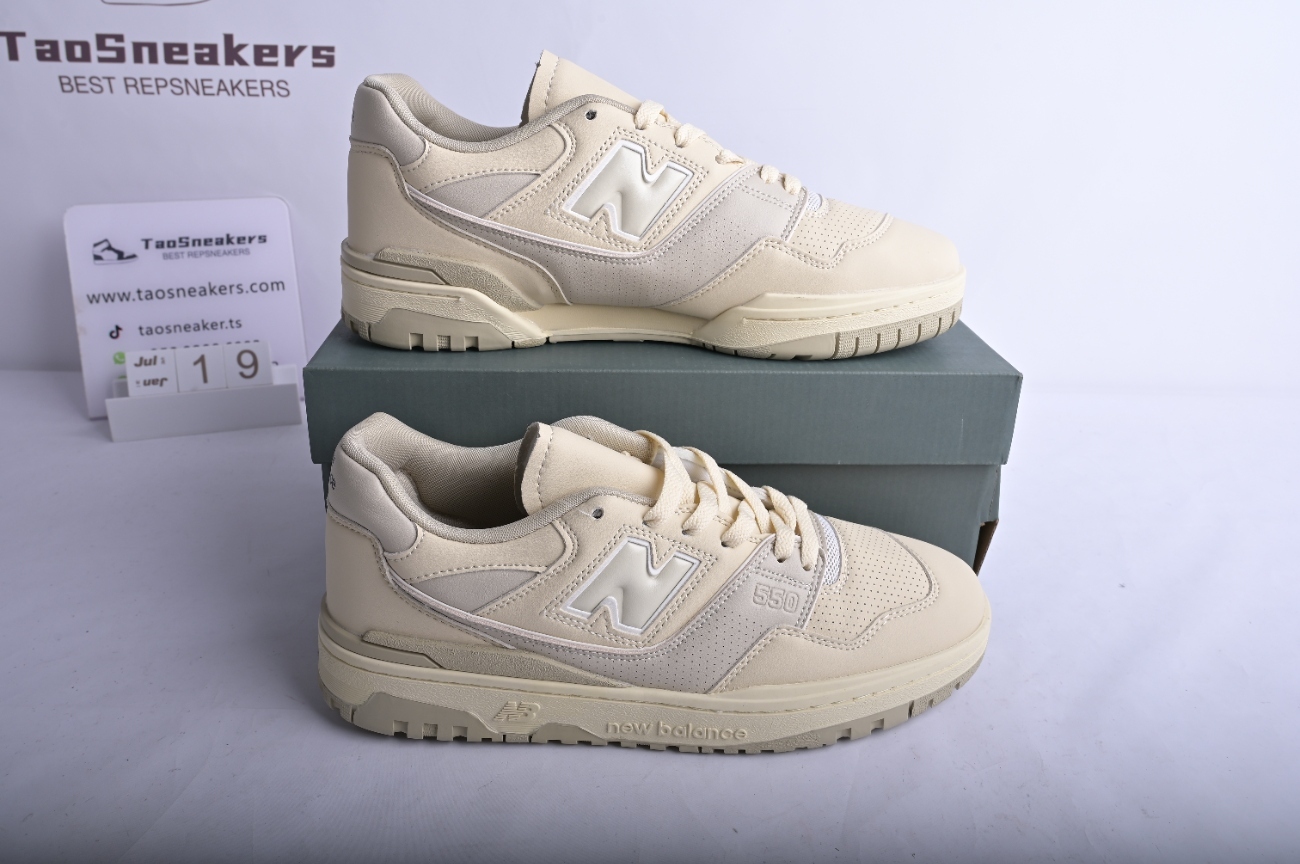 New Bal*nce 550 AURALEE BB550AR