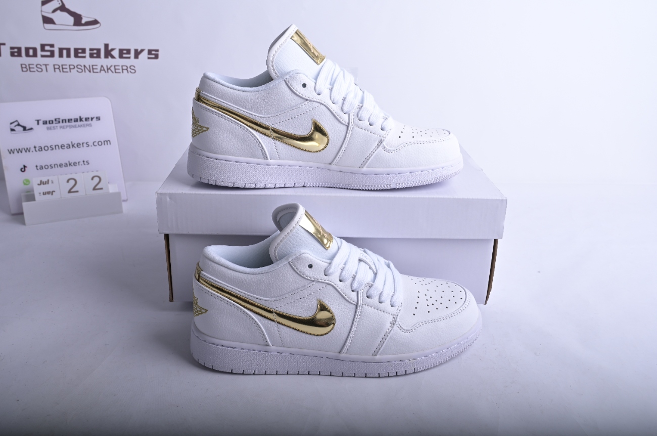 Jordan 1 Low White Metallic Gold (W) CZ4776-100