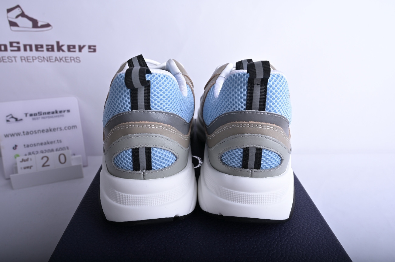 Di*r B22 White Blue 3SN231YXX_H865