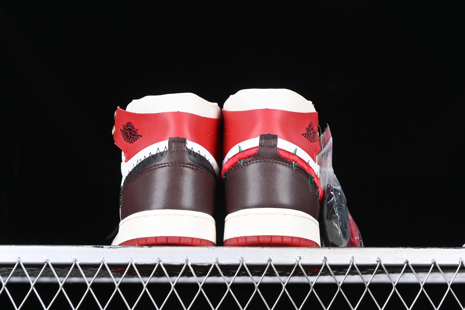 Jordan 1 High Zoom Air CMFT 2 Teyana Taylor A Rose From Harlem FJ0604-601