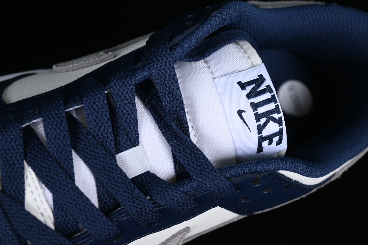 Nike Dunk Low Summit White Midnight Navy FD9749-400