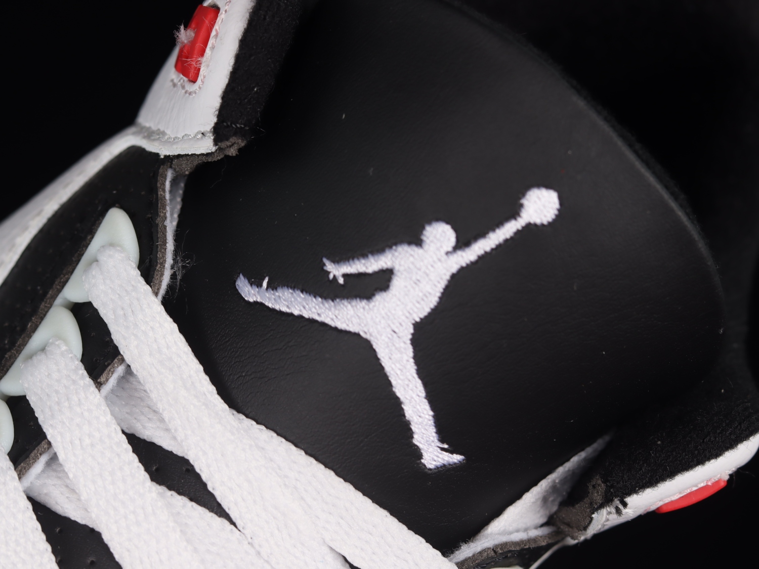 Jordan 3 Retro Infrared 23 136064-123