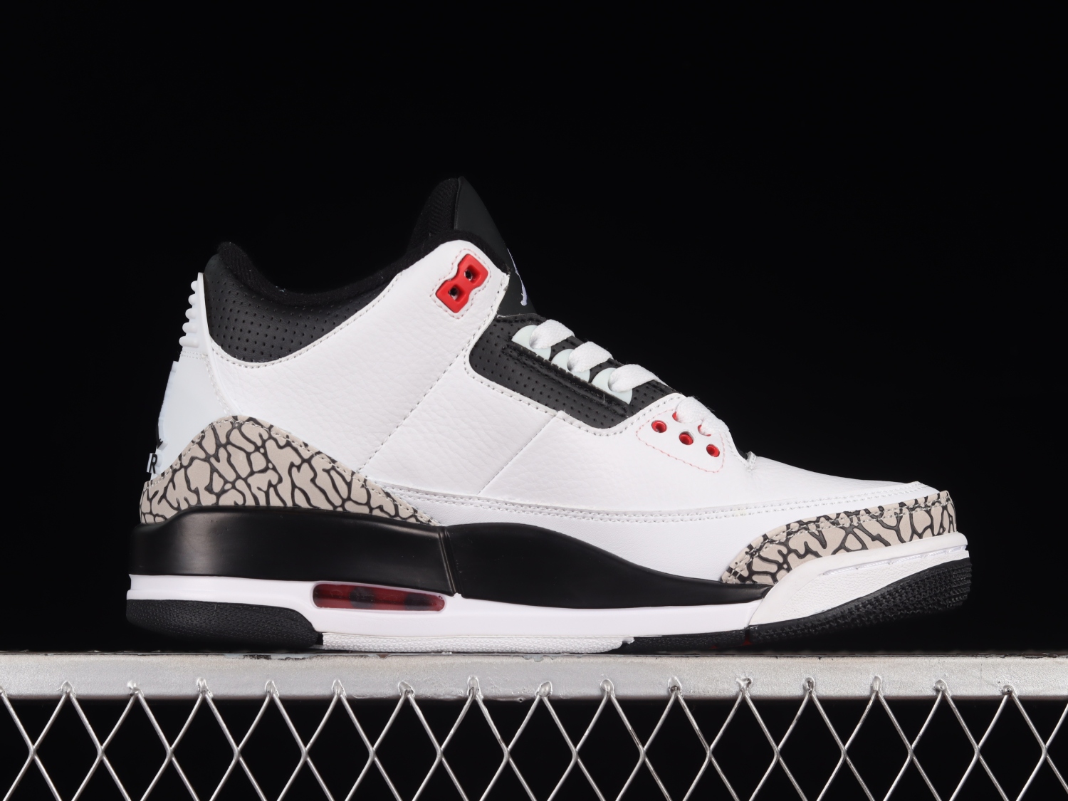 Jordan 3 Retro Infrared 23 136064-123