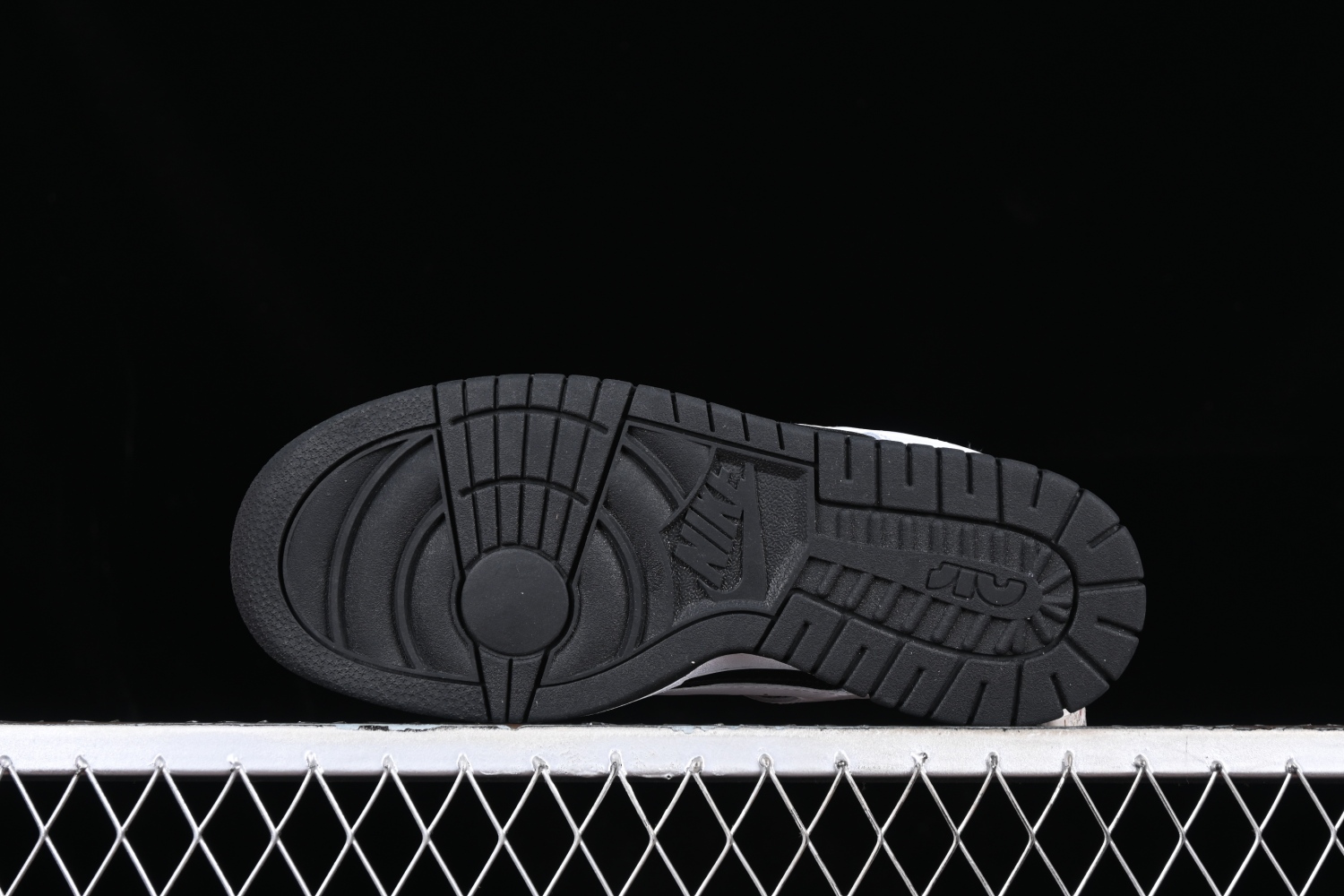 Nike Dunk Low Jumbo Reverse Panda DV0821-002