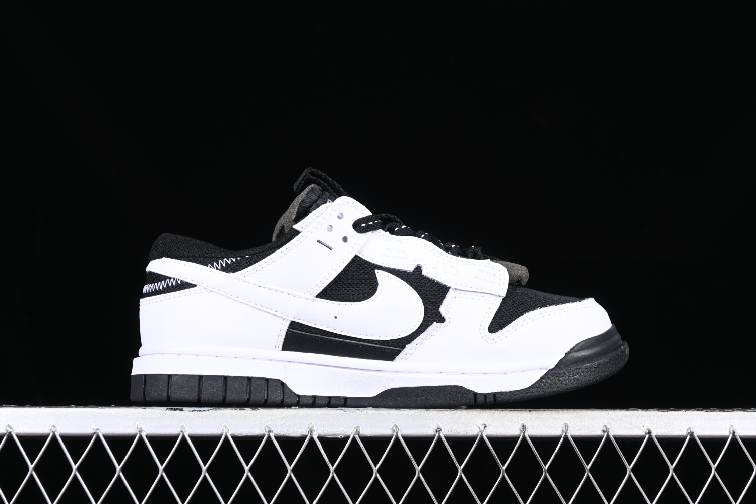 Nike Dunk Low Jumbo Reverse Panda DV0821-002