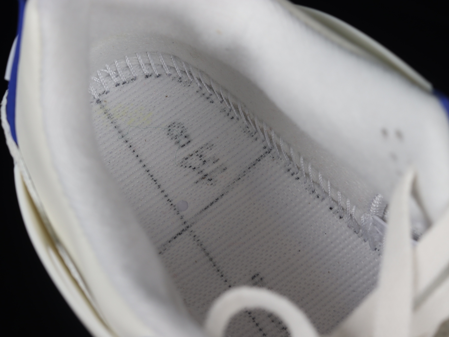 Nike SB x Jordan Air Jordan 4  Sapphire  DR5415-102