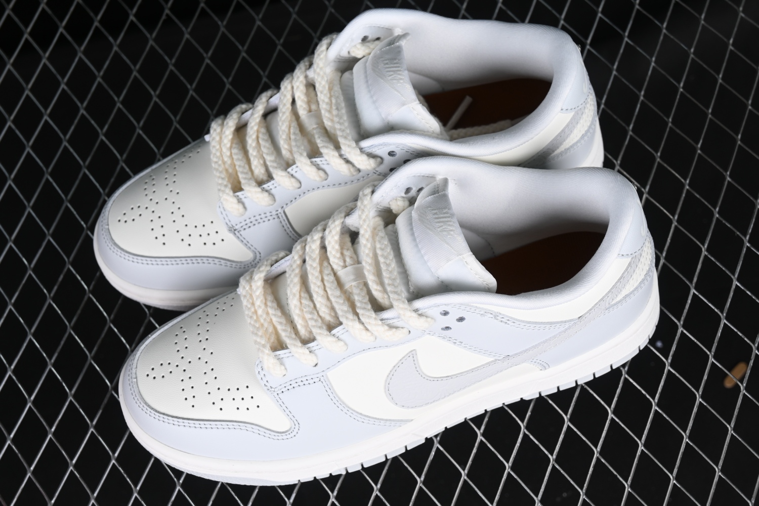 Nike Dunk Low Needlework Sail Aura FJ4553-133