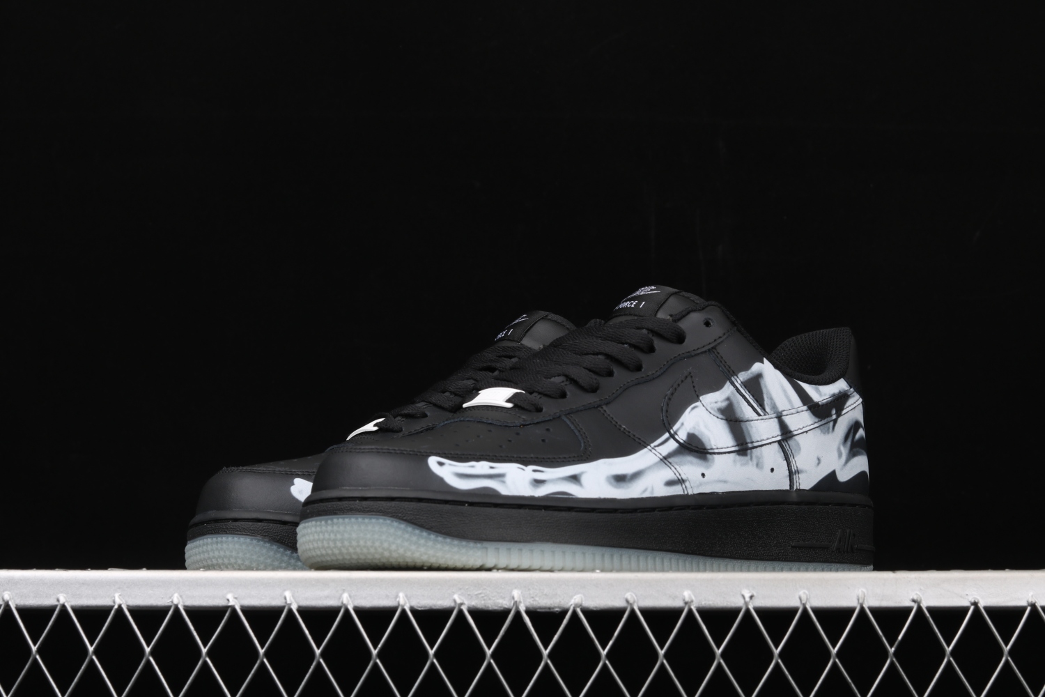Nike Air Force 1 Low Black Skeleton Halloween BQ7541-001
