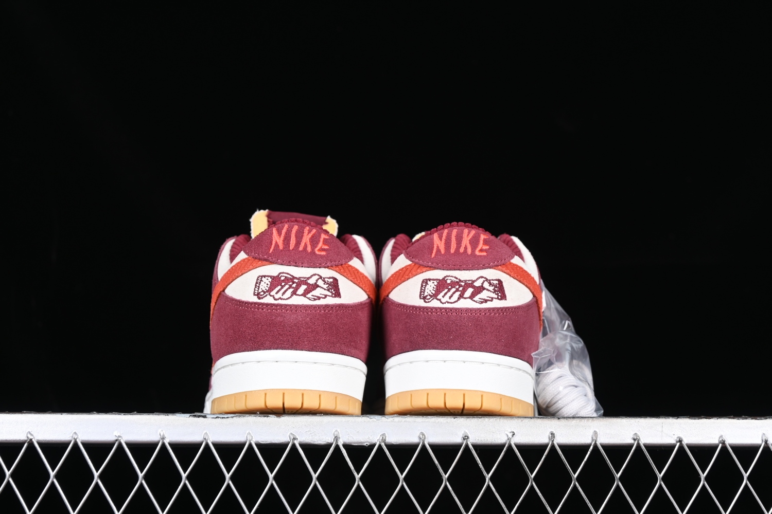 Nike SB Dunk Low Skate Like a Girl DX4589-600