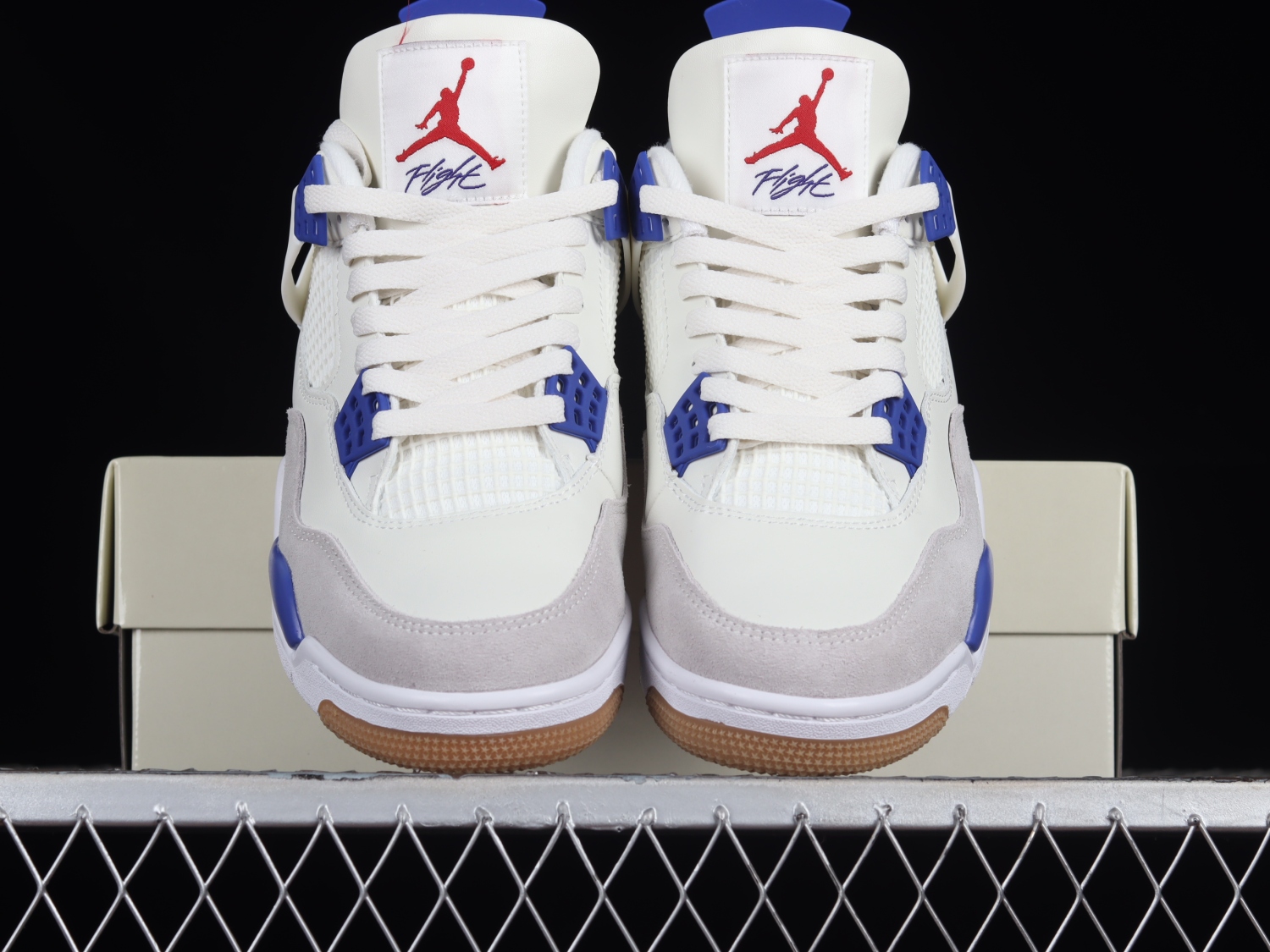 Nike SB x Jordan Air Jordan 4  Sapphire  DR5415-102
