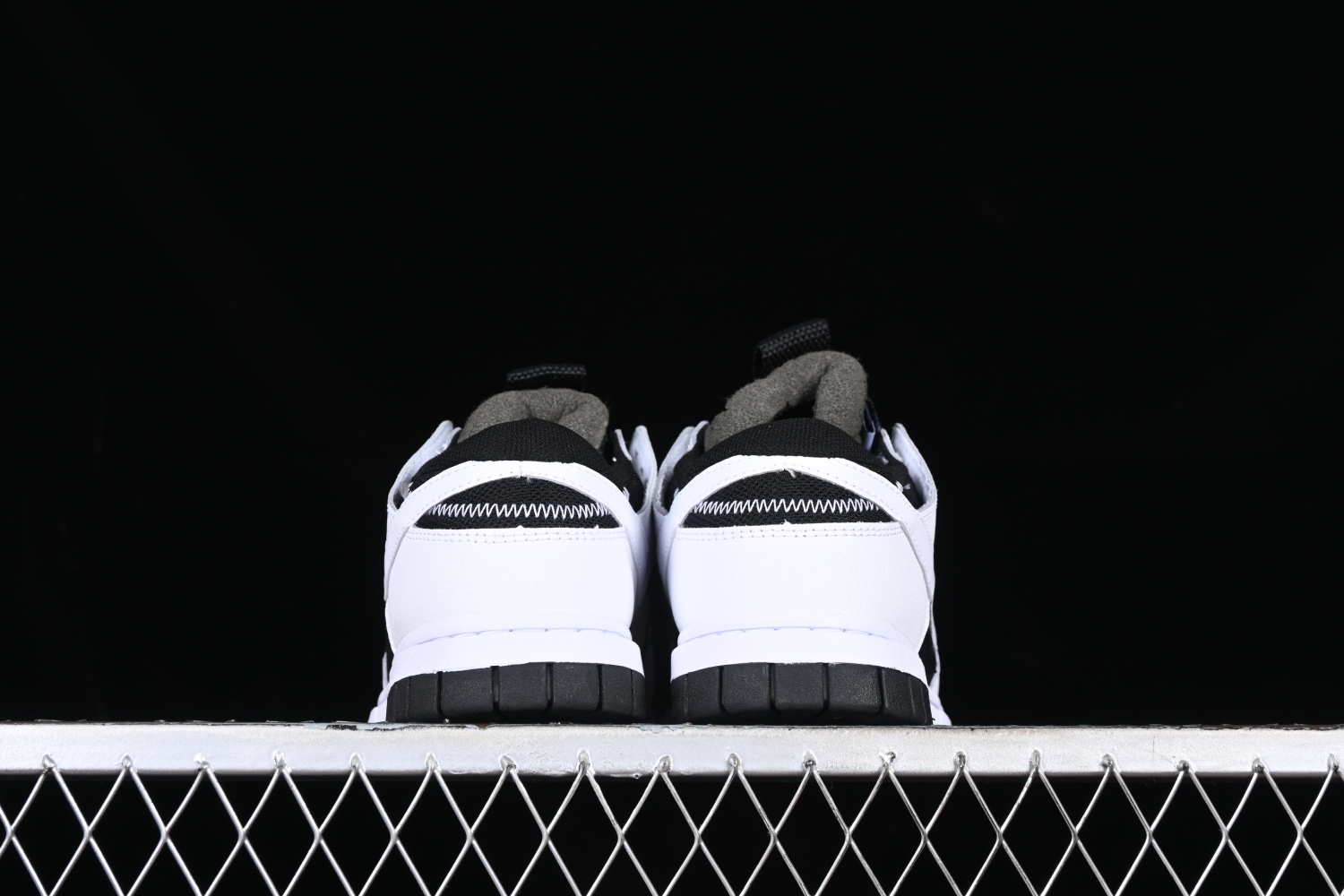 Nike Dunk Low Jumbo Reverse Panda DV0821-002