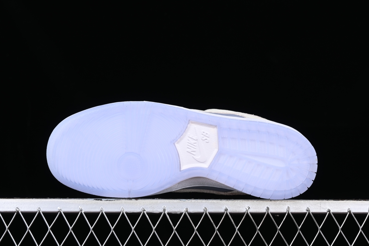 Nike SB Dunk Low Wolf Grey 854866-011