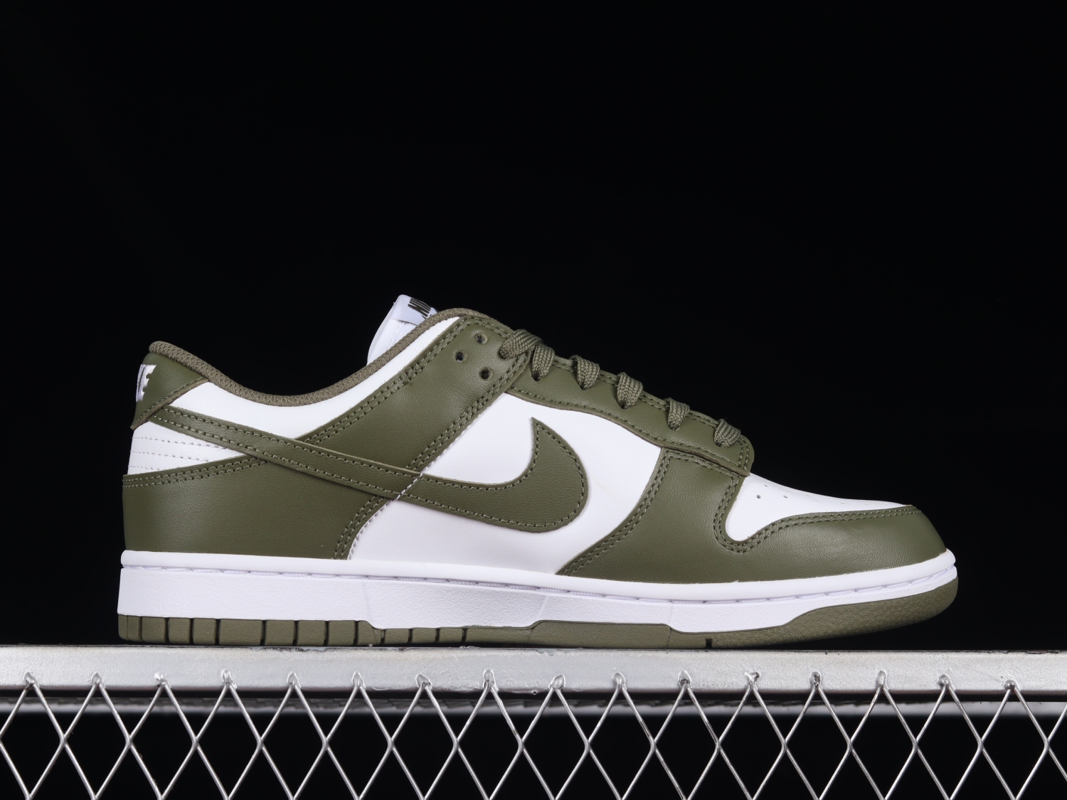 Nike Dunk Low Medium Olive DD1503-120