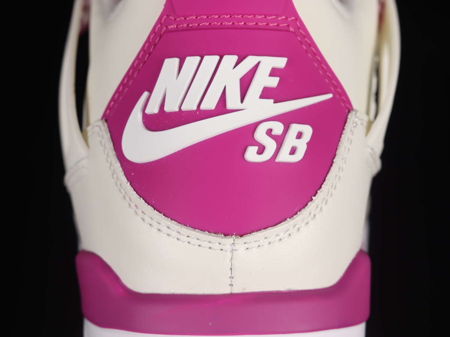 Nike SB x Jordan Air Jordan 4  Sapphire  DR5415-105