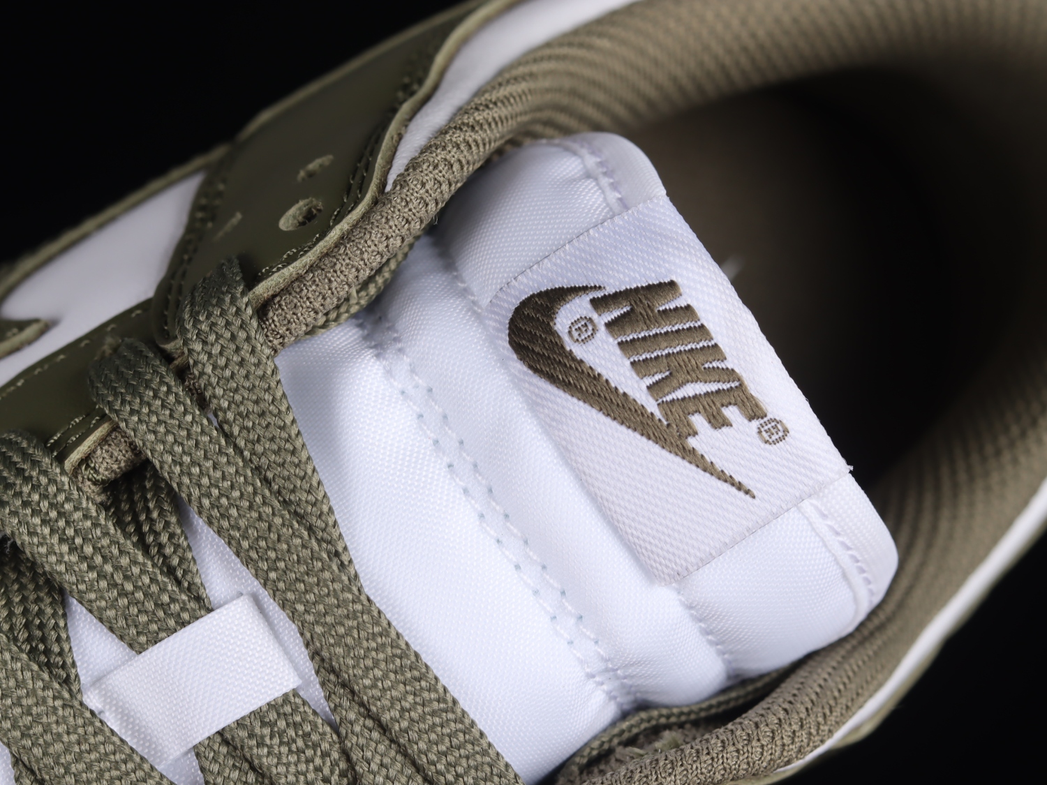 Nike Dunk Low Medium Olive DD1503-120