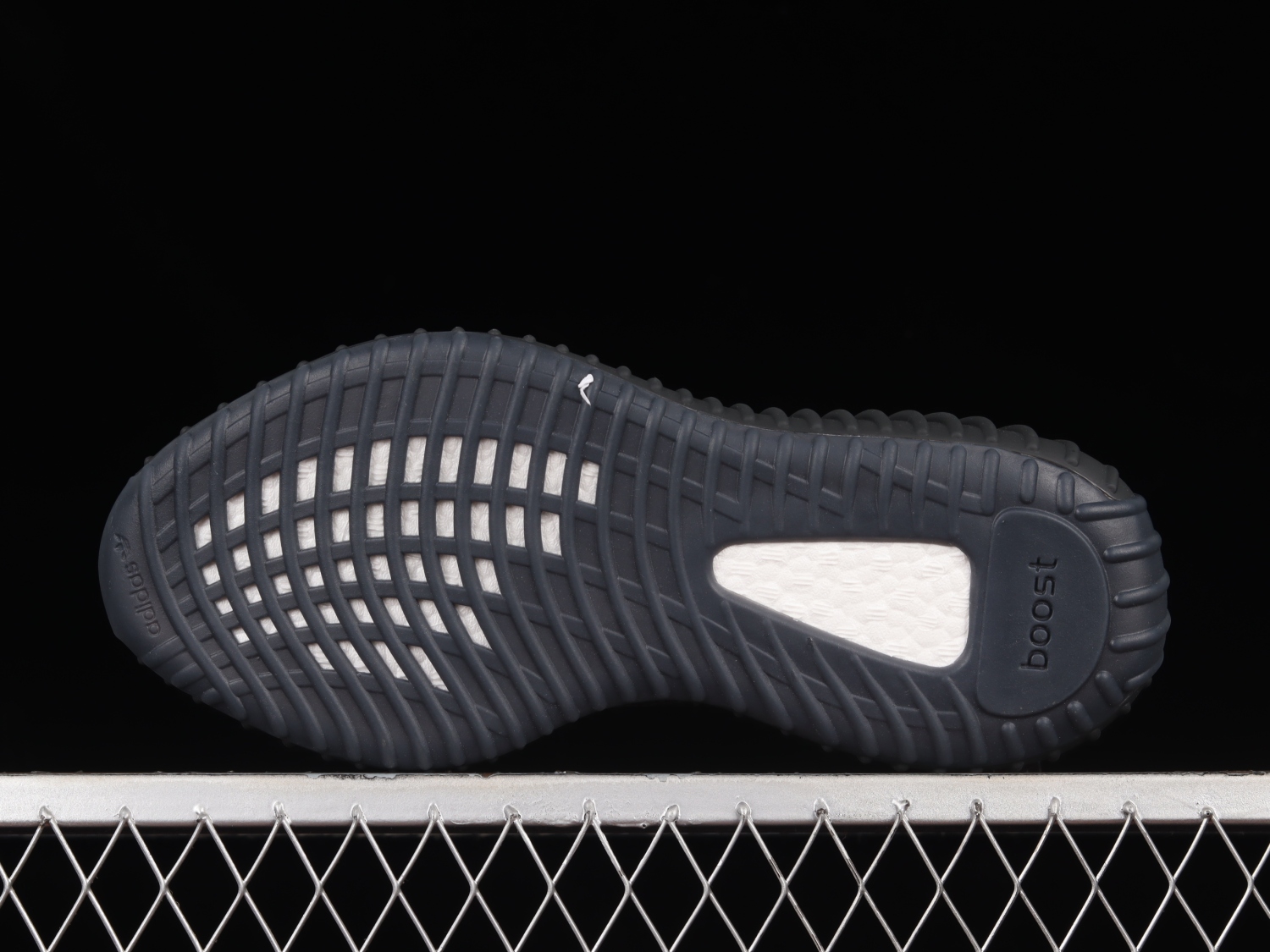 adidas Yeezy Boost 350 V2 MX Dark Salt ID4811