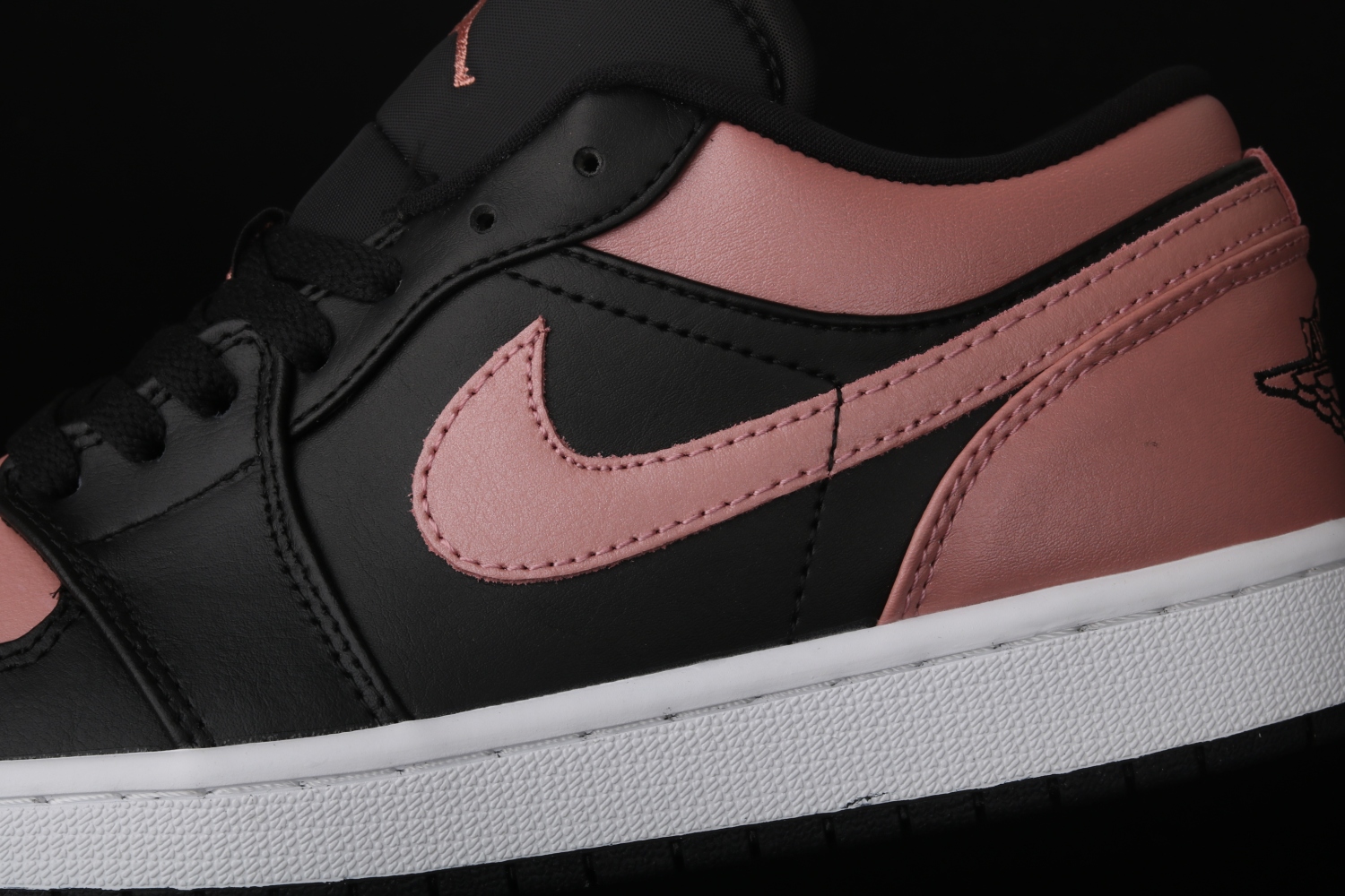 Jordan 1 Low Crimson Tint 553558-034