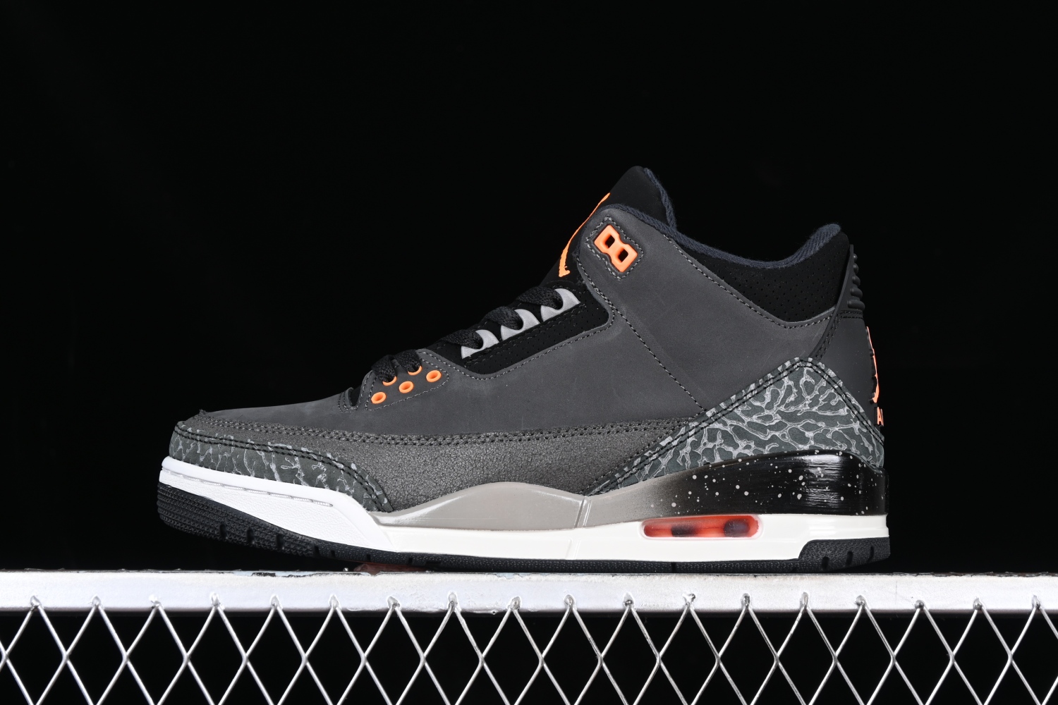 Air Jordan 3 Retro  Fear   CT8532-080