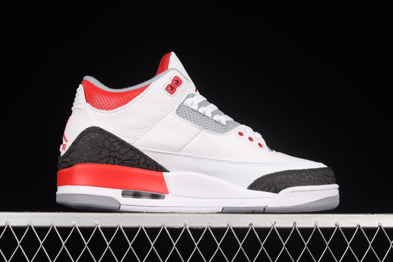 Jordan 3 Retro Fire Red (2013) 136064-120
