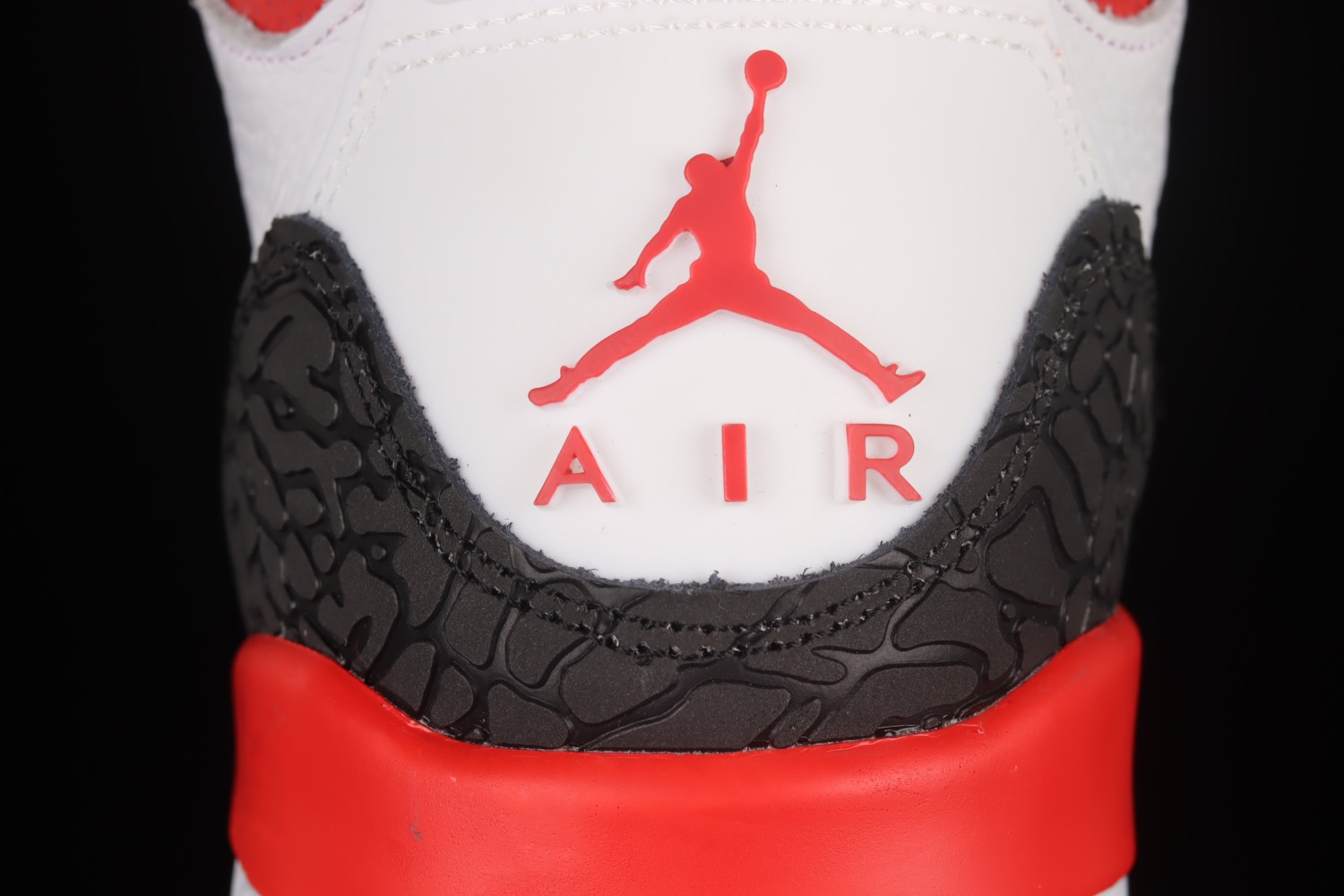 Jordan 3 Retro Fire Red (2013) 136064-120