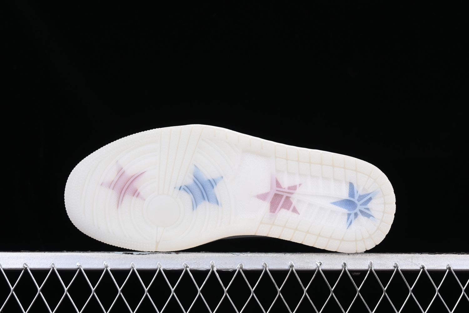 Trophy Room x Air Jordan 1 Low OG FN0432-017