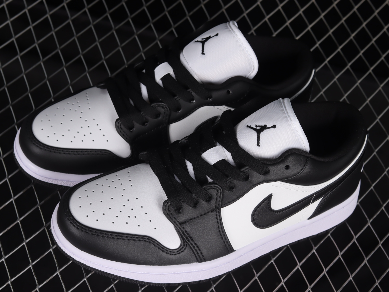 Jordan 1 Low Panda (2023) DC0774-101