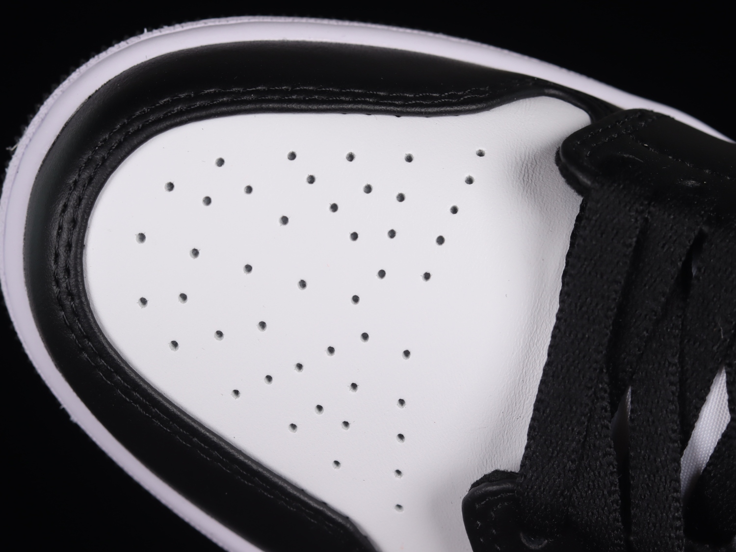 Jordan 1 Low Panda (2023) DC0774-101