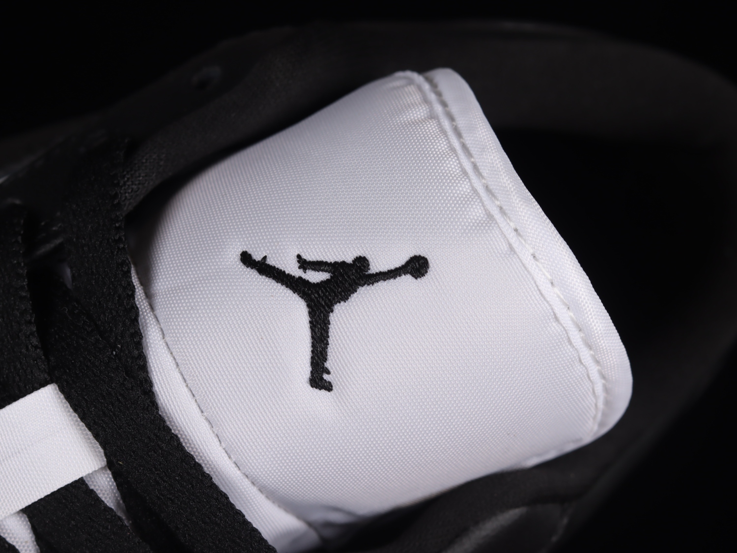 Jordan 1 Low Panda (2023) DC0774-101