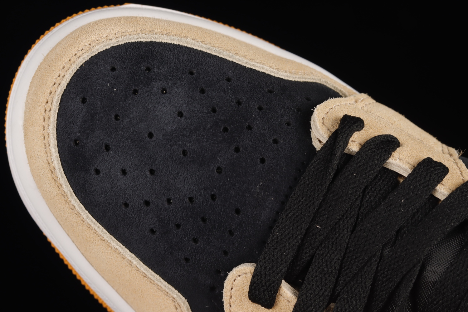 Jordan 1 High Zoom Air CMFT Pumpkin Spice CT0978-200