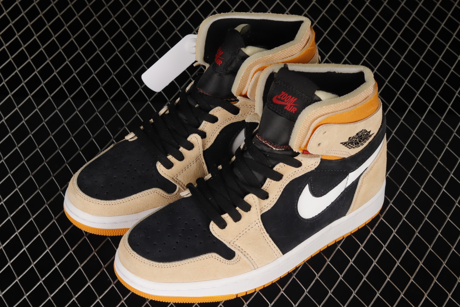 Jordan 1 High Zoom Air CMFT Pumpkin Spice CT0978-200