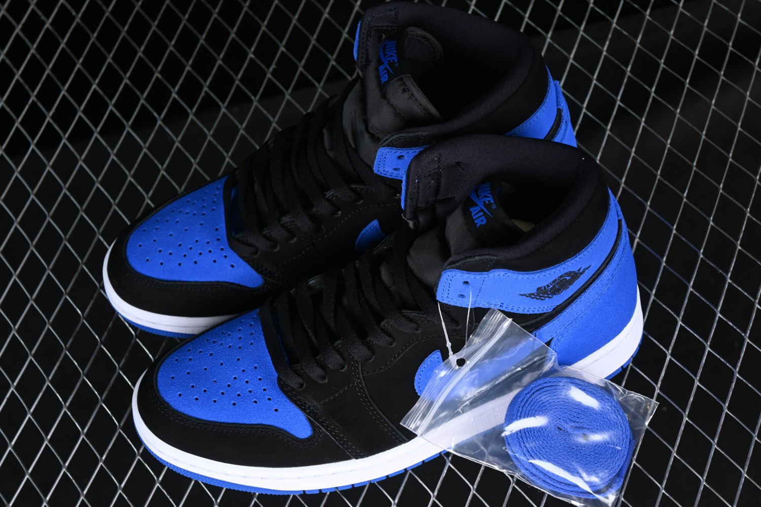 Jordan 1 Retro High OG Royal Reimagined DZ5485-042