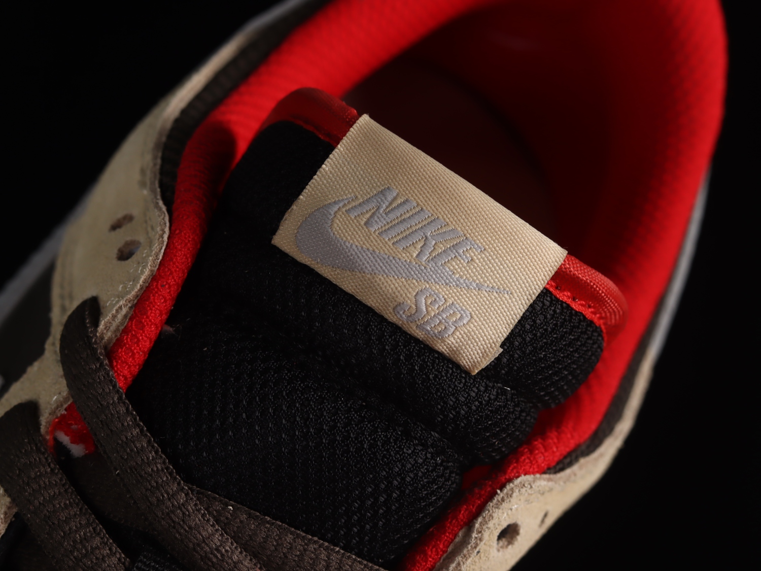 Nike SB Dunk Low Dark Chocolate Linen 313170-203