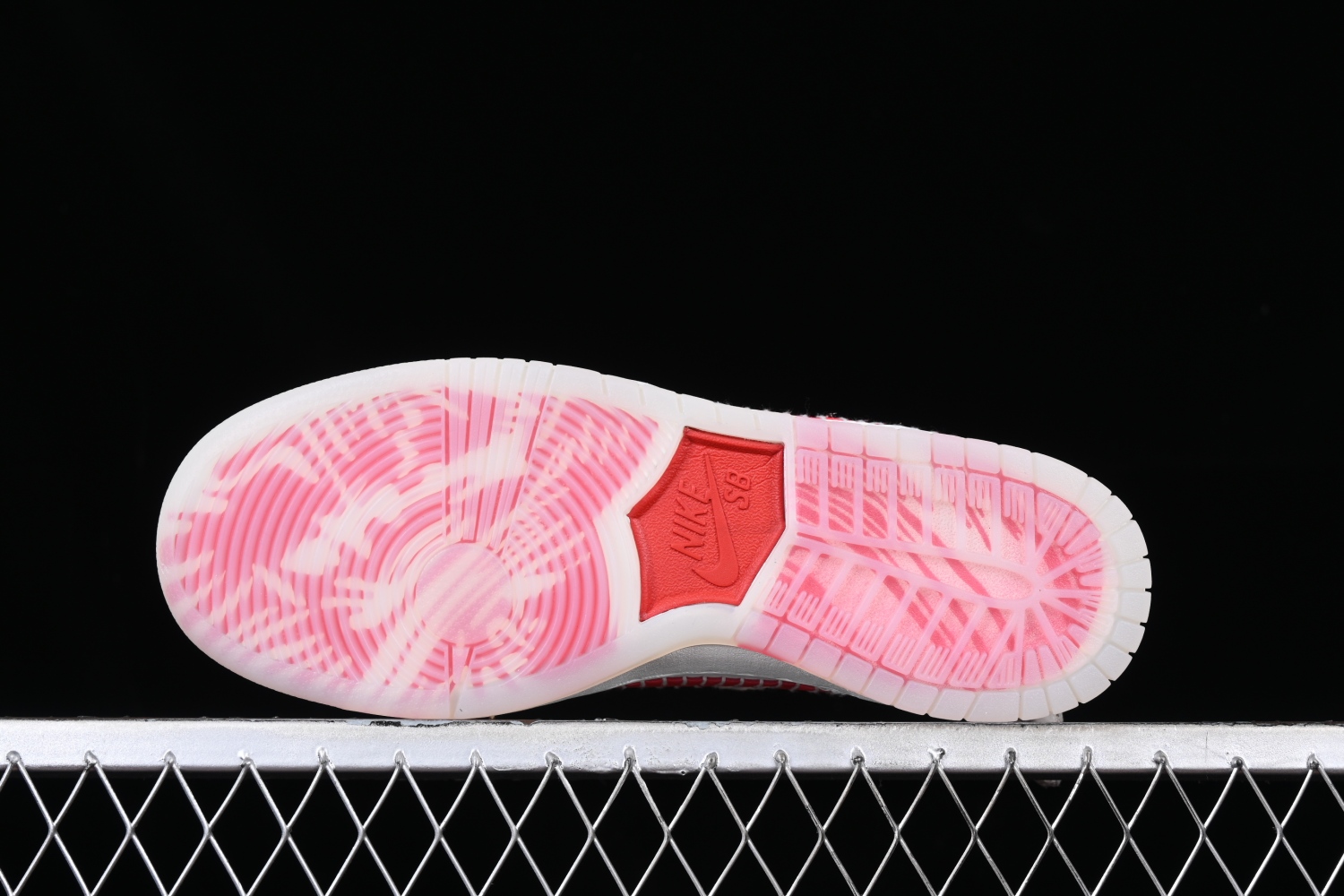 Nike SB Dunk Low Decon N7 Opti Yellow University Red FD6951-700
