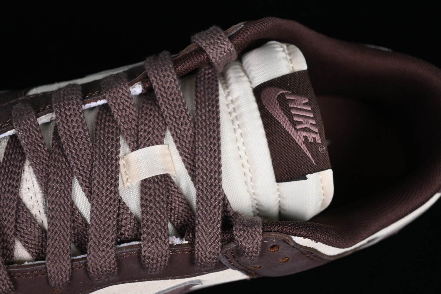 Nike Dunk Low Plum Eclipse FJ4734-100