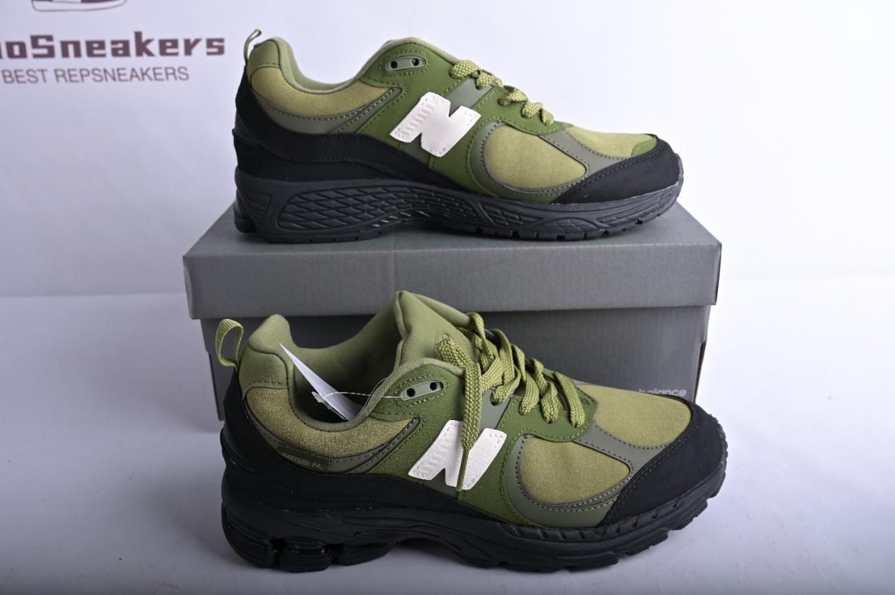 New Bal*nce 2002R The Basement Olive Black M2002RBB