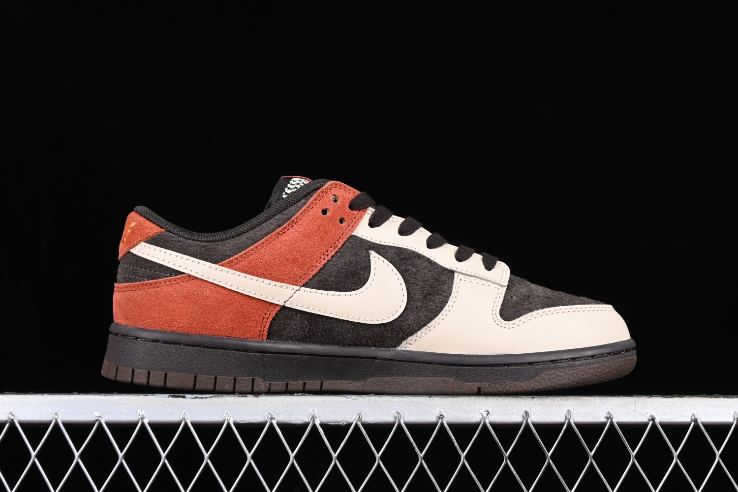 Nike Dunk Low Red Panda FV0395-200
