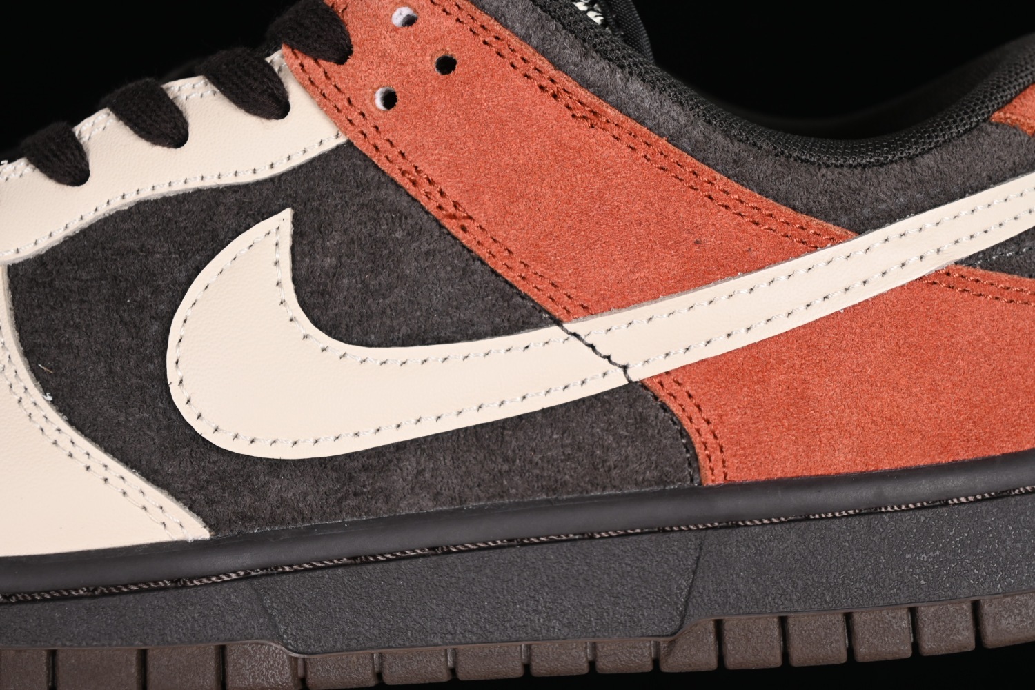 Nike Dunk Low Red Panda FV0395-200