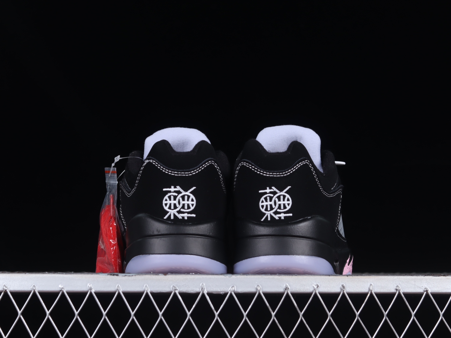 Jordan 5 Retro Low Dongdan DX4355-015